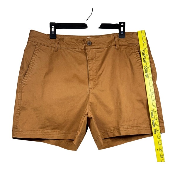 GAP 5" Women's High Rise Girlfriend Khaki Shorts, Plus Size 18, Lot of 4 - Picture 5 of 15